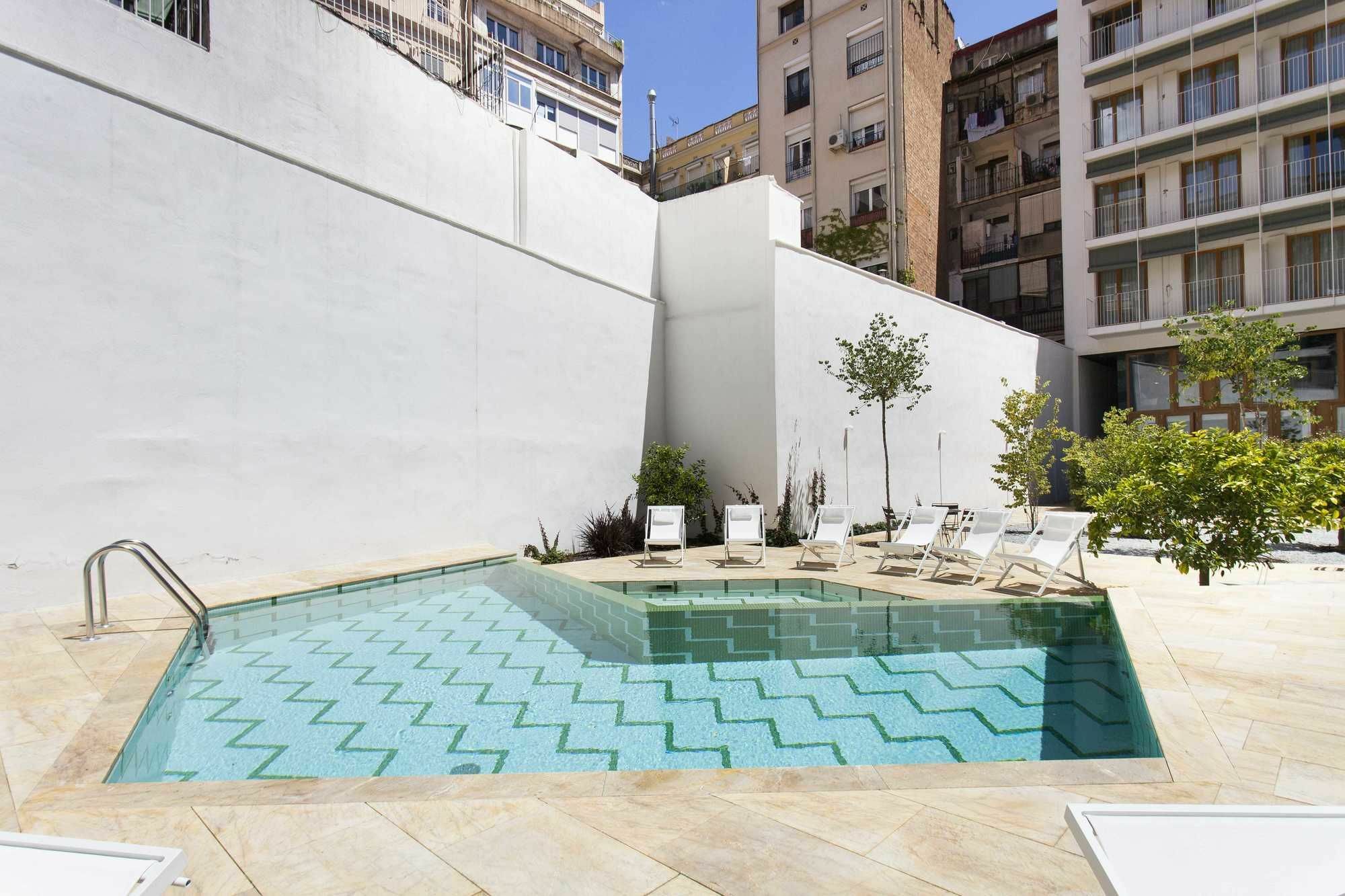 Aspasios Garden Apartments Barcelona Exterior photo